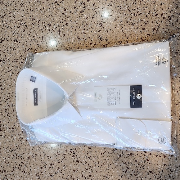 Van Heusen Button Up White Dress Shirt - Picture 1 of 8